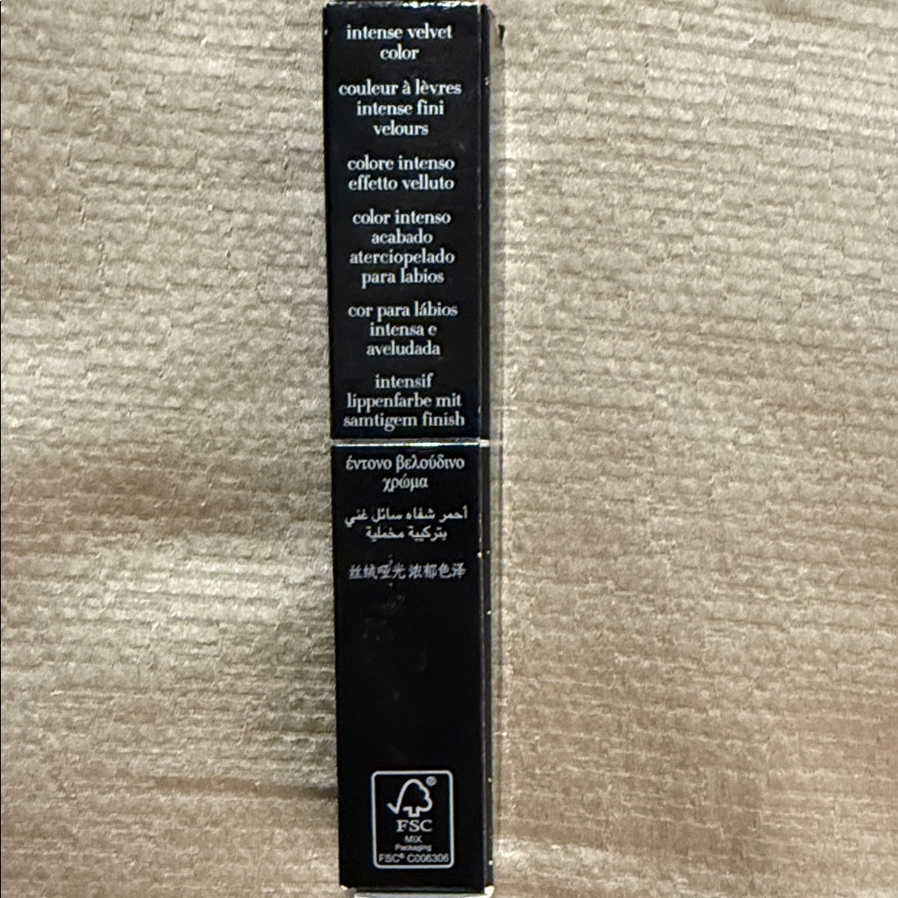 Giorgio Armani Lip Maestro Intense Velvet Color - Black - Picture 2 of 4